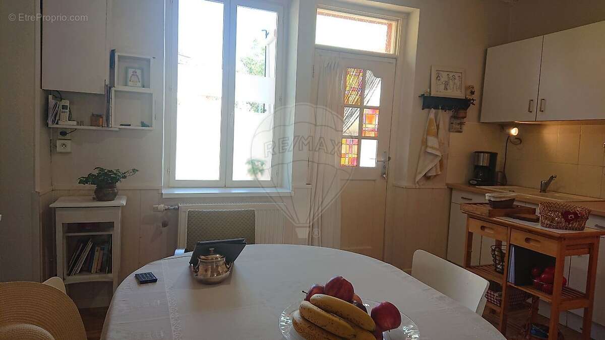 Maison à ISSY-L'EVEQUE