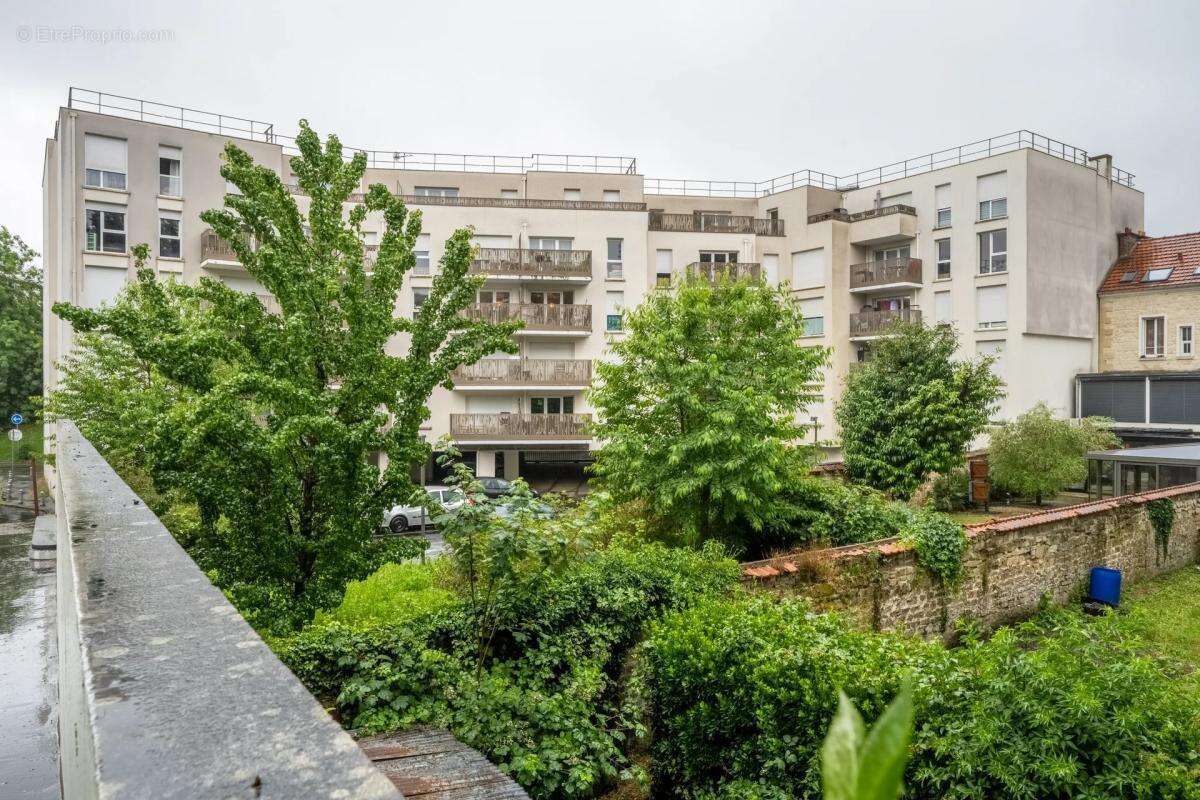 Appartement à SAINT-OUEN-L'AUMONE