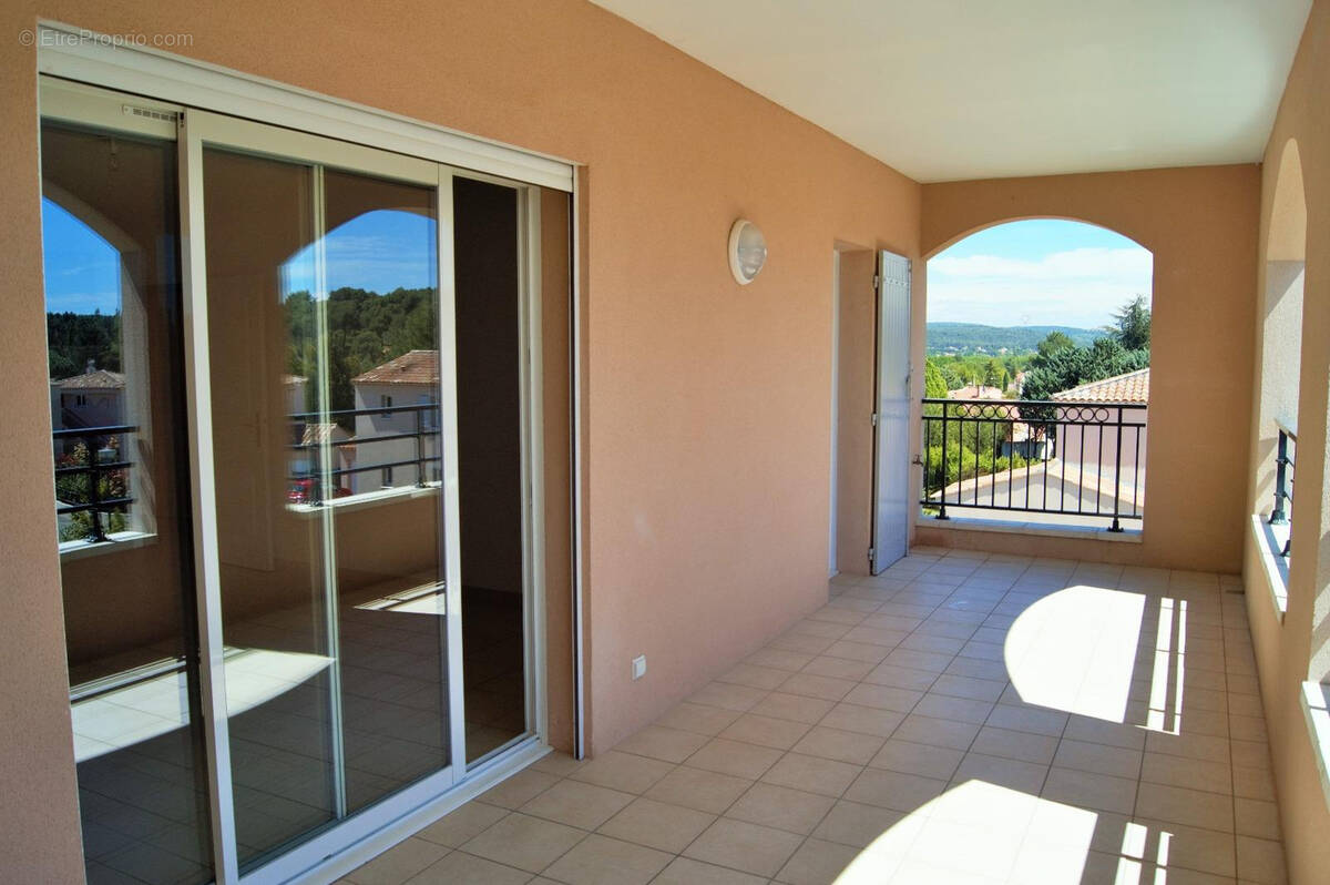 Appartement à CABRIES