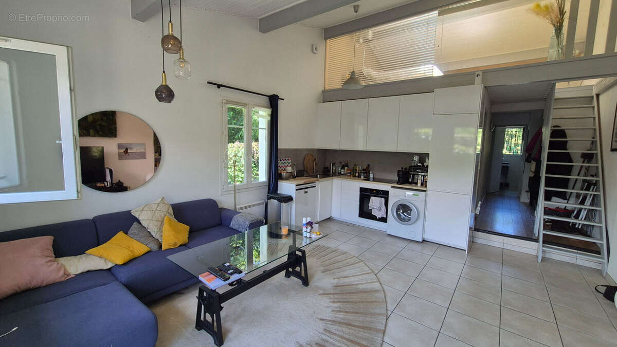 Appartement à URRUGNE