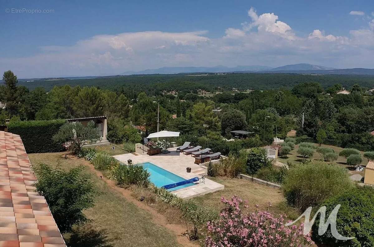 Grande maison de Charme à vendre  à Montmeyan avec Piscine, garage, abri voiture - photo 20
