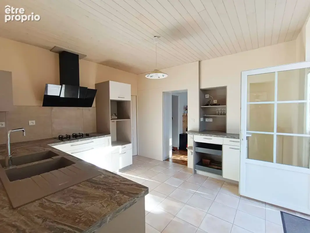 Maison 7 pièces 188 m² à vendre à Sainte-Hermine (85210) - photo 6