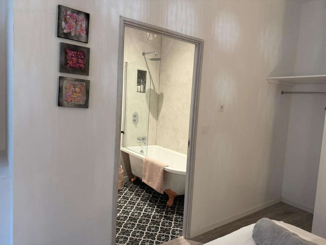 SDB - Maison à TUSSON