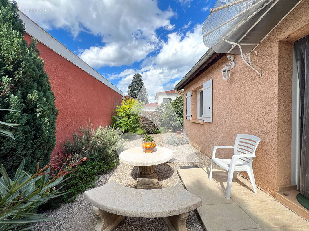 Maison à VILLEFRANCHE-SUR-SAONE