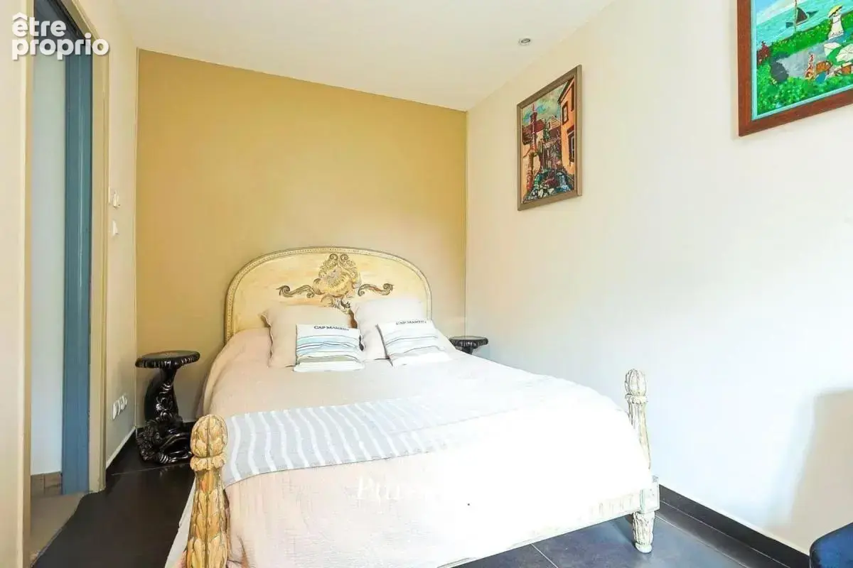 Maison/Villa T4 de 140 m² à Évenos 83330 - photo 11