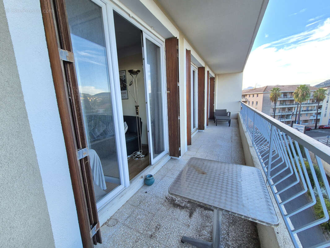 Appartement à HYERES
