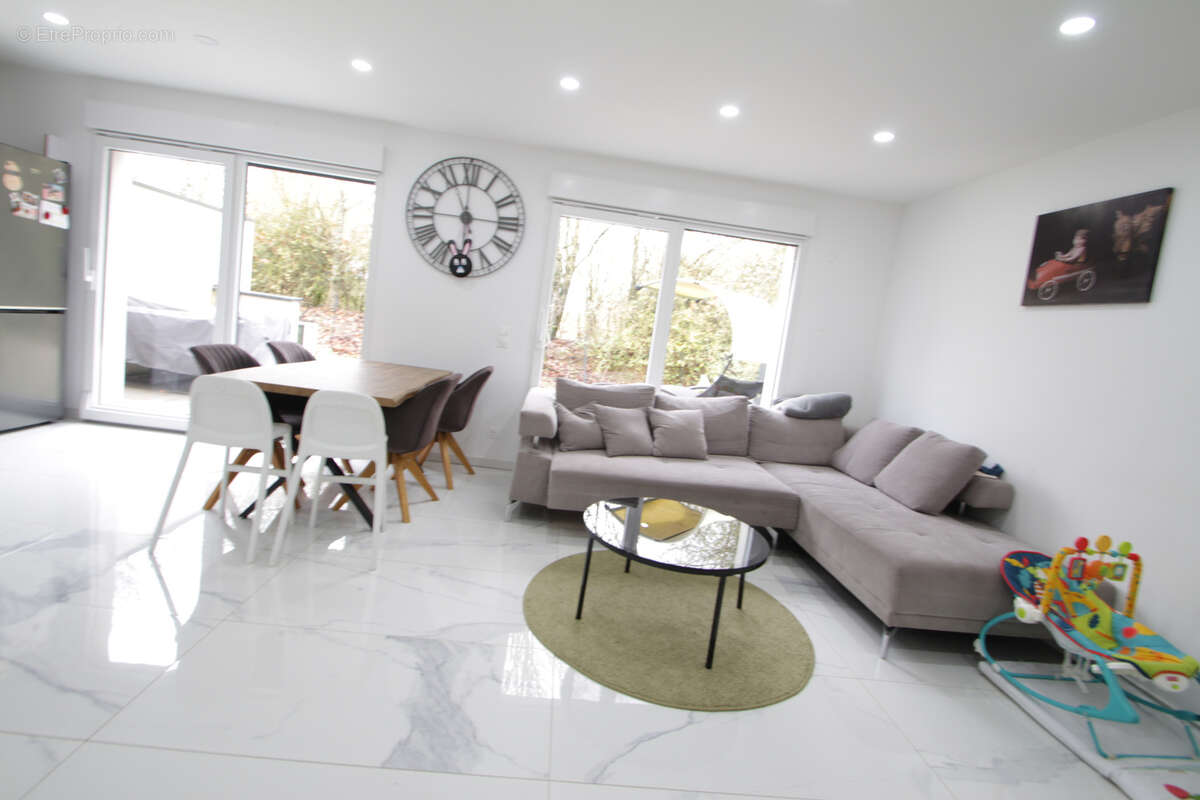 Maison à MONTOY-FLANVILLE