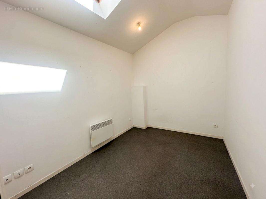 Ensemble immobilier 2 appartements+local commercial - photo 14