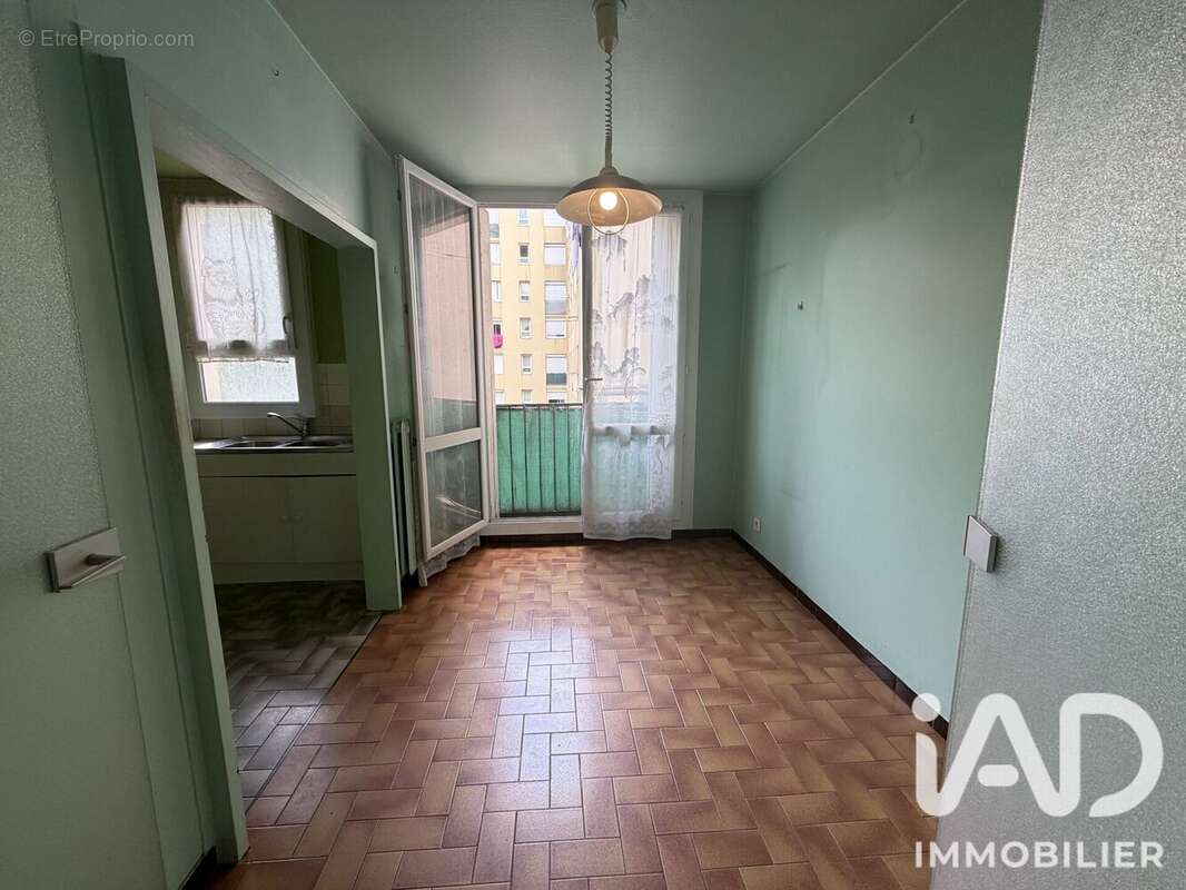 Appartement 92 m² à Carros  - photo 3