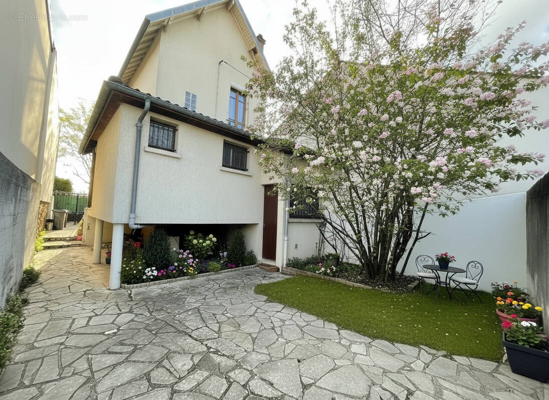Maison à HOUILLES