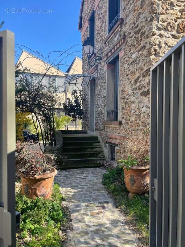Maison à VITRY-SUR-SEINE