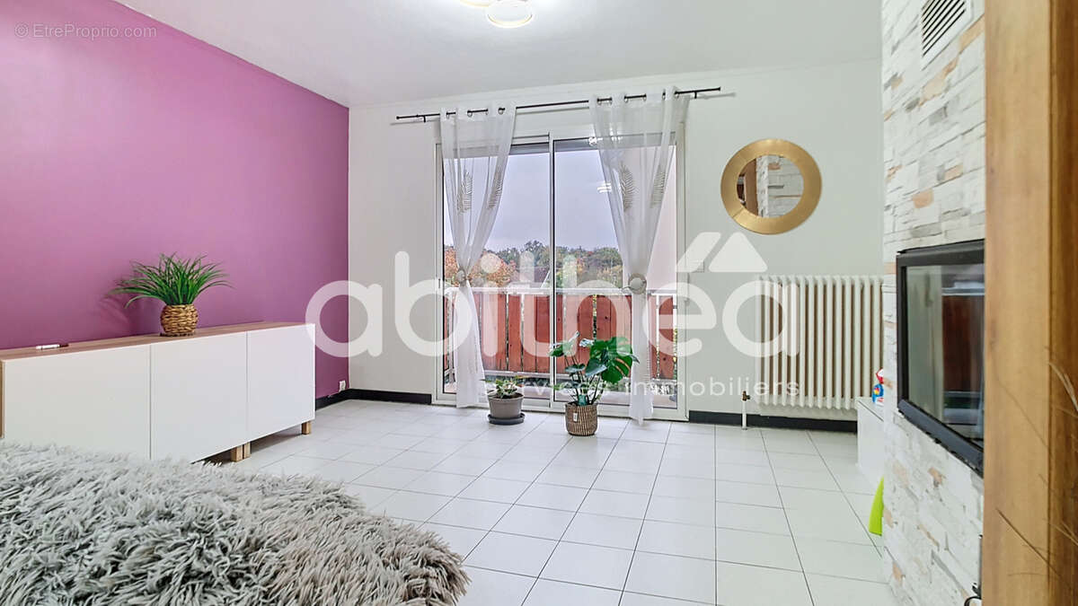 Maison à SAINT-PARRES-AUX-TERTRES