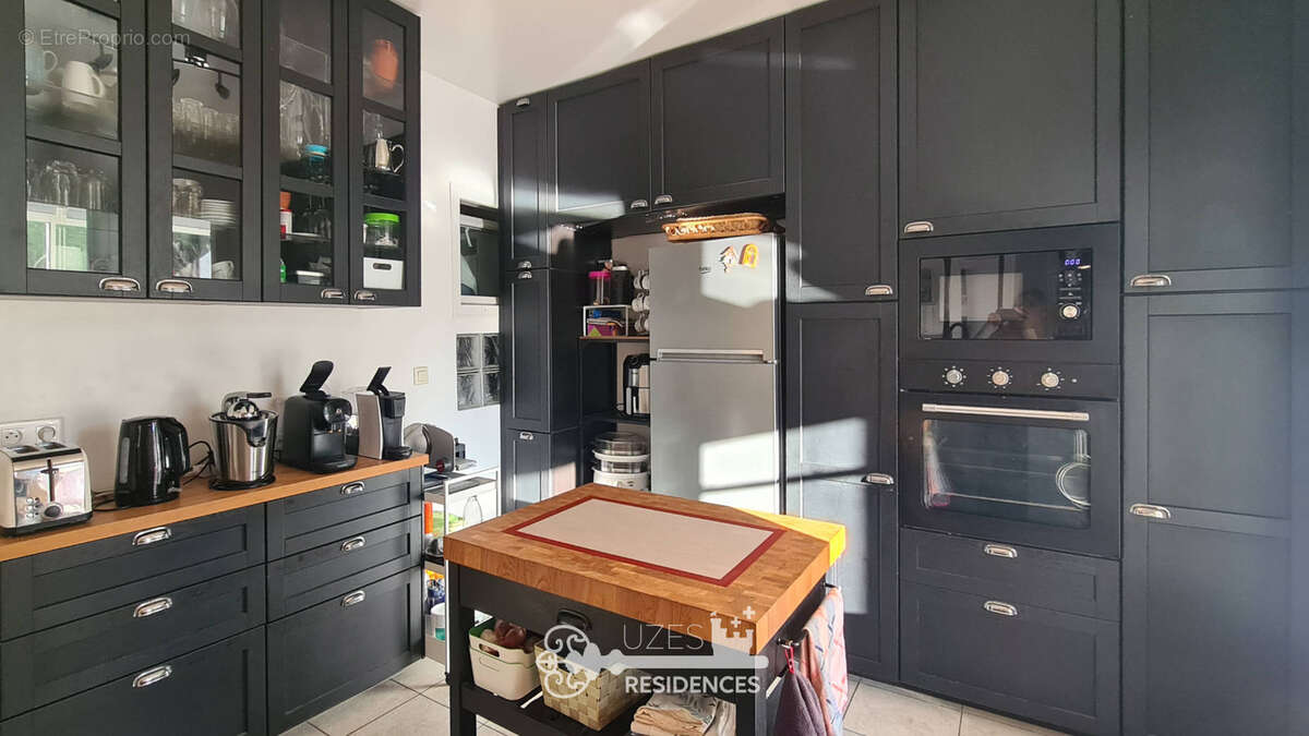 Maison à MONTAREN-ET-SAINT-MEDIERS