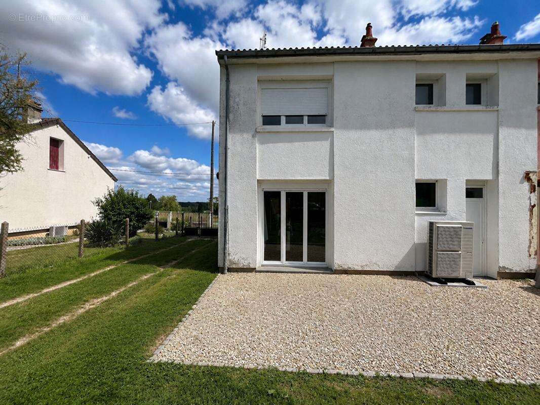 Maison Vicq Sur Nahon 4 pièce(s) 77 m2 - photo 2