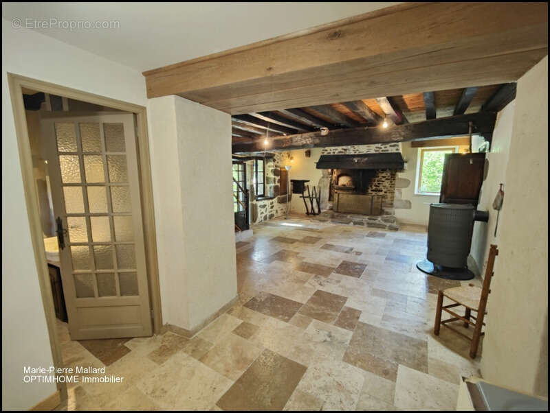 Maison familiale + dépendances à Saint Eloi en Creuse - photo 26