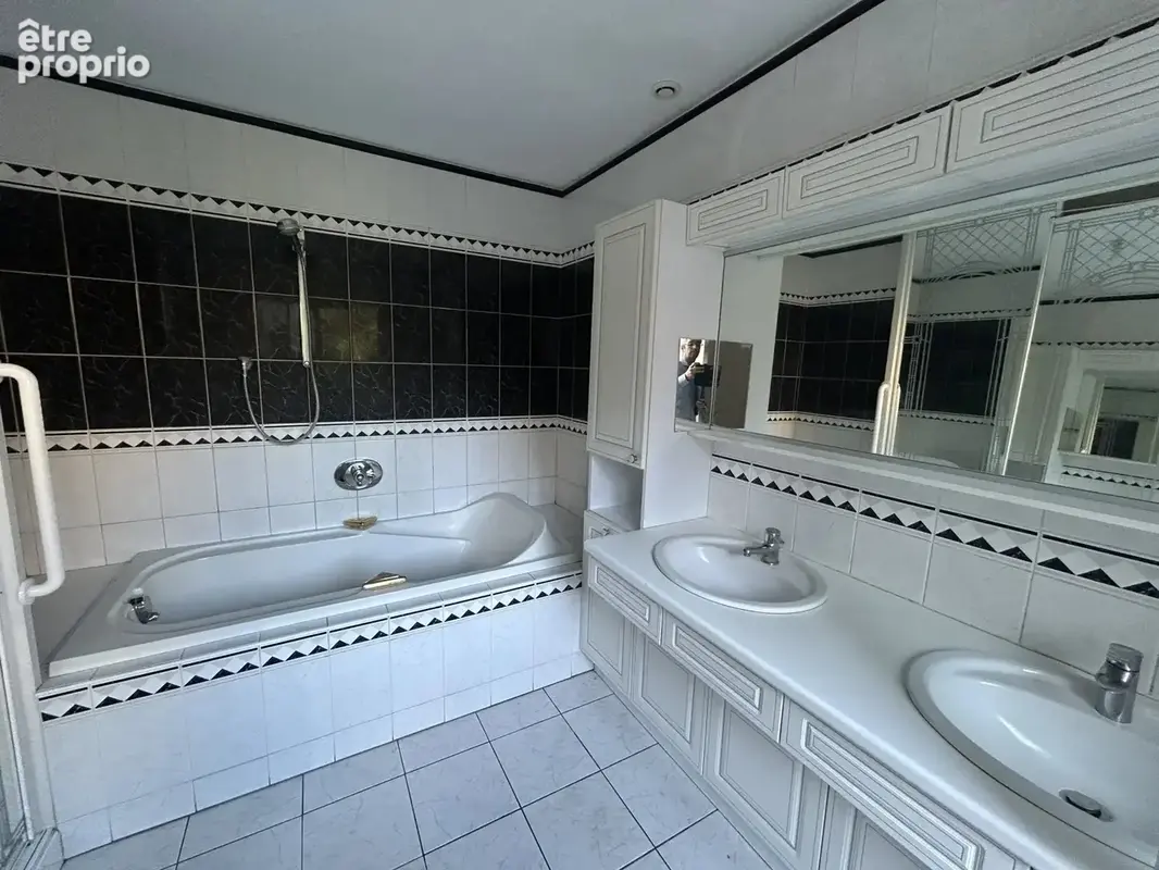 Cambrai, maison 4 chambres, 1 grange et jardin - photo 9