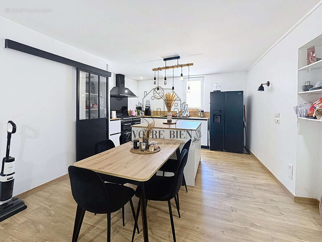 Appartement Manosque 4 pièce(s) 112.15 m2 - photo 3