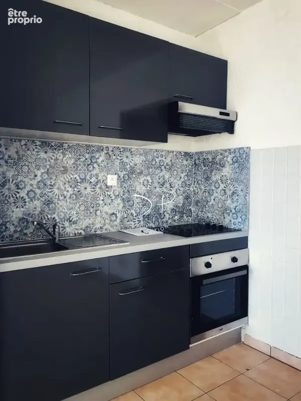 Bel appartement Type 2 Centre ville LORGUES - Vendu loué - photo 4