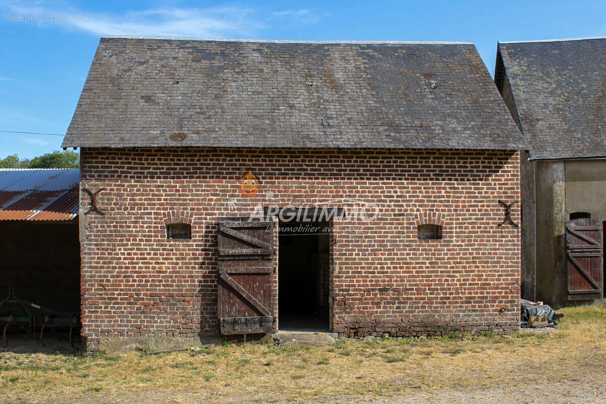 Superbe ancien corps de ferme sur 4ha12ca avec 1ha9 bois-taillis - photo 4