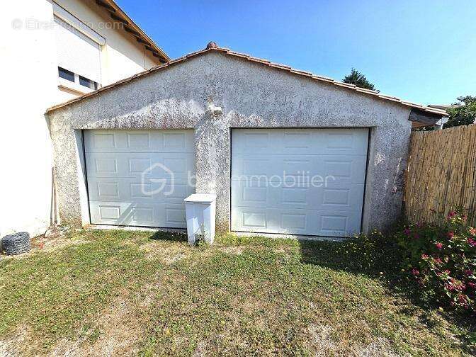 Maison à SAINT-AIGULIN