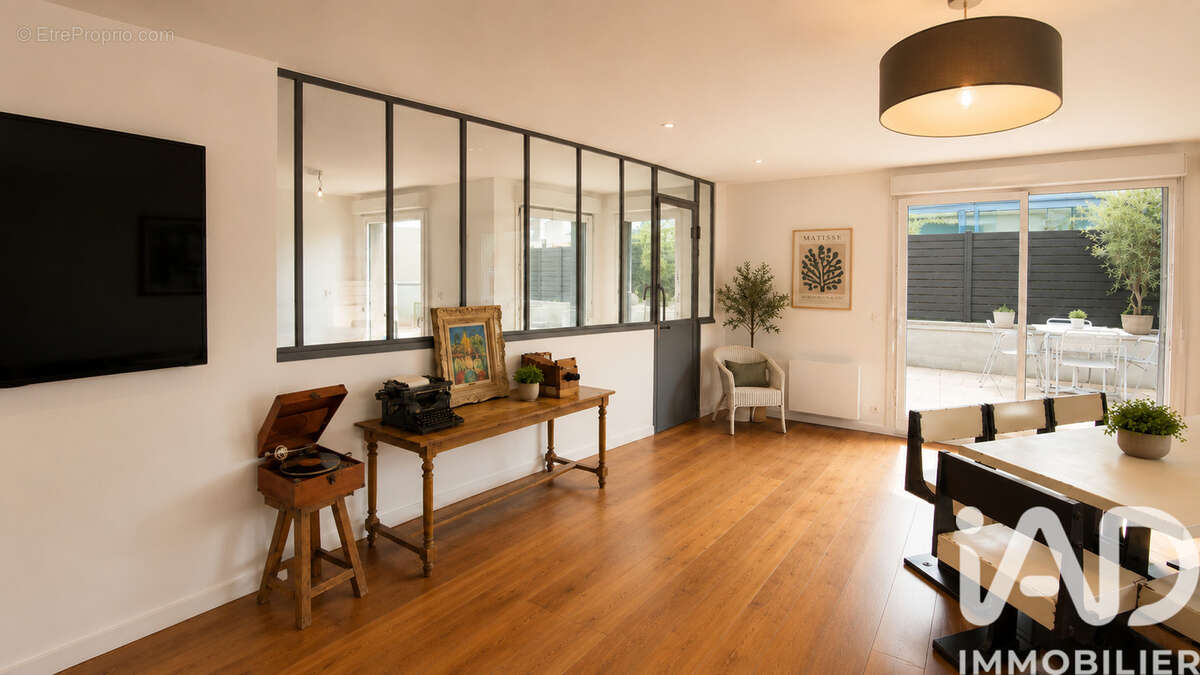 Photo 2 - Appartement à SAINT-OUEN