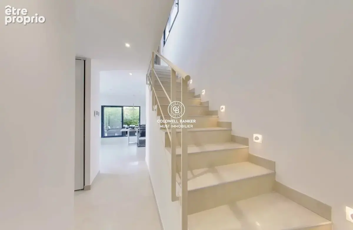 Villa contemporaine neuve elegance lumiere confort dans un environnement privilegie - photo 13