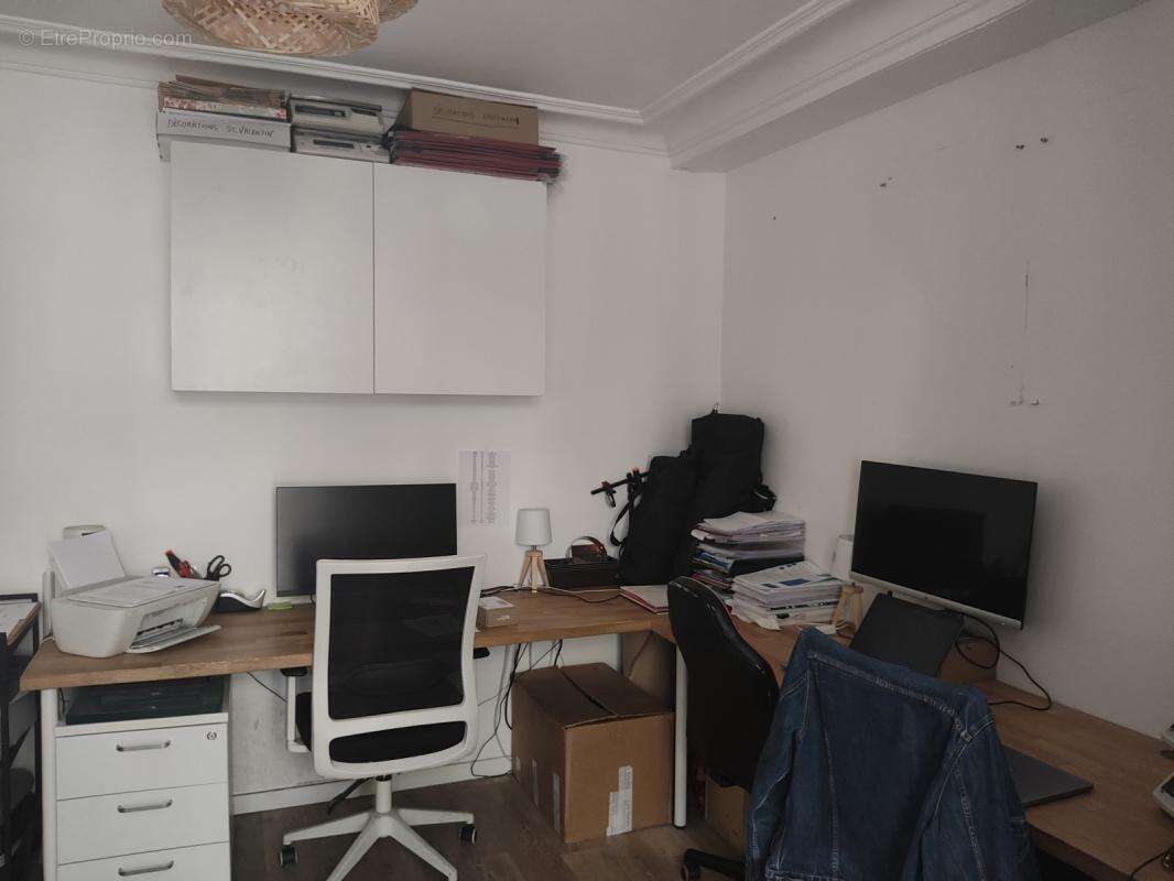 Commerce à PARIS-17E