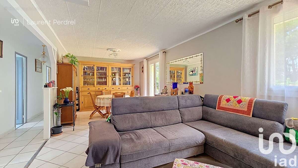 Photo 8 - Maison à SAINT-JEAN-LA-POTERIE