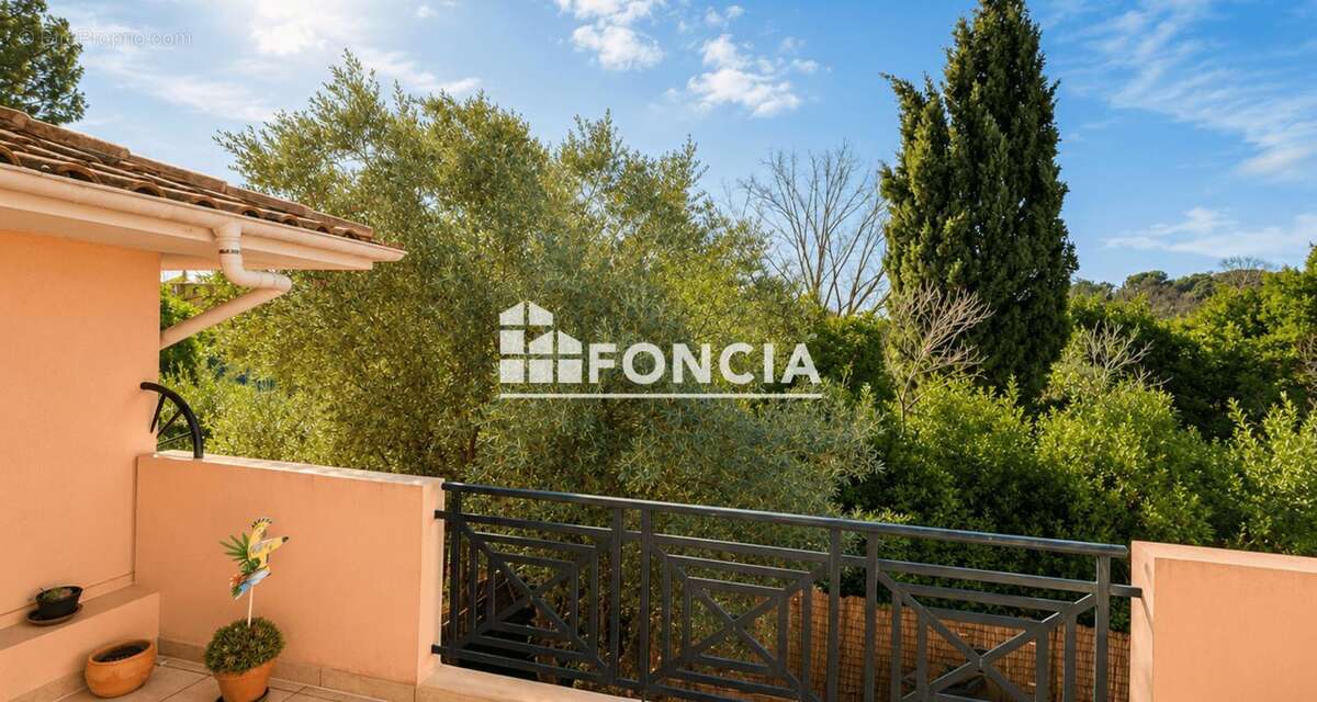 Appartement à FREJUS