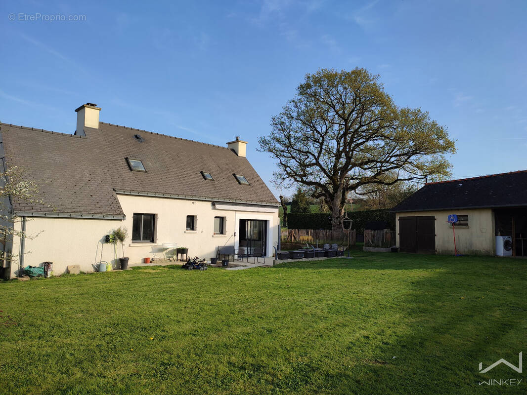 Maison à SAINT-SENOUX