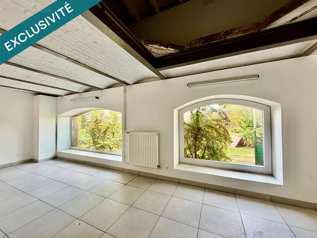 Photo 2 - Appartement à BELLEVILLE-SUR-MEUSE