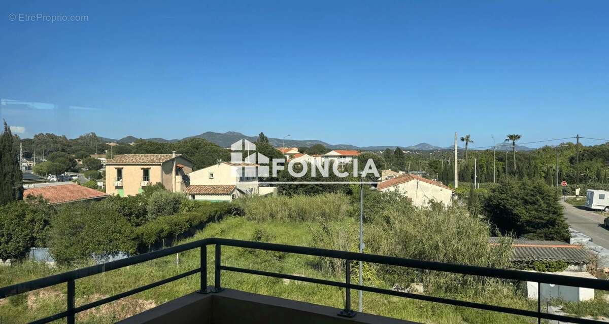 Appartement à FREJUS