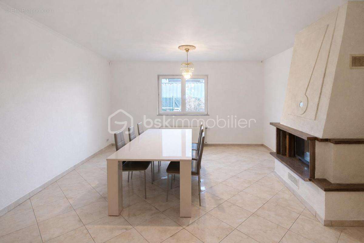 Commerce à MARCKOLSHEIM