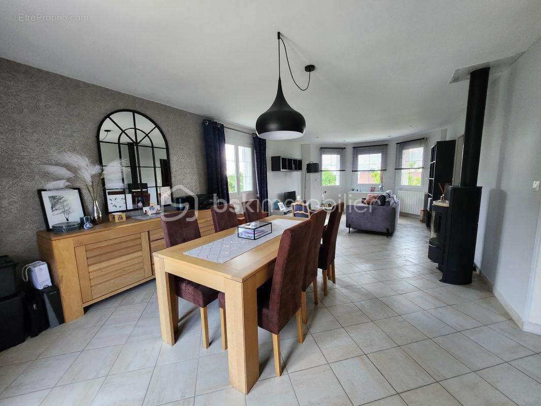 Maison à POUGUES-LES-EAUX