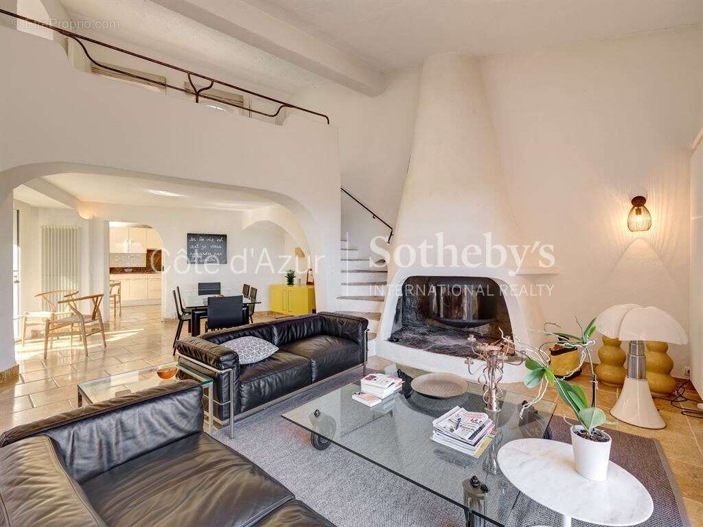 Maison à MOUANS-SARTOUX