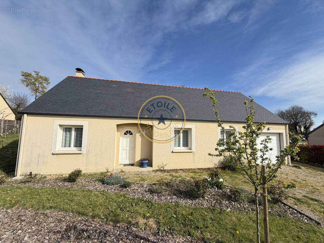 Maison à HUILLE