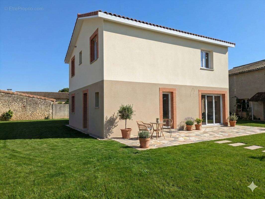 Maison à SAINT-JORY