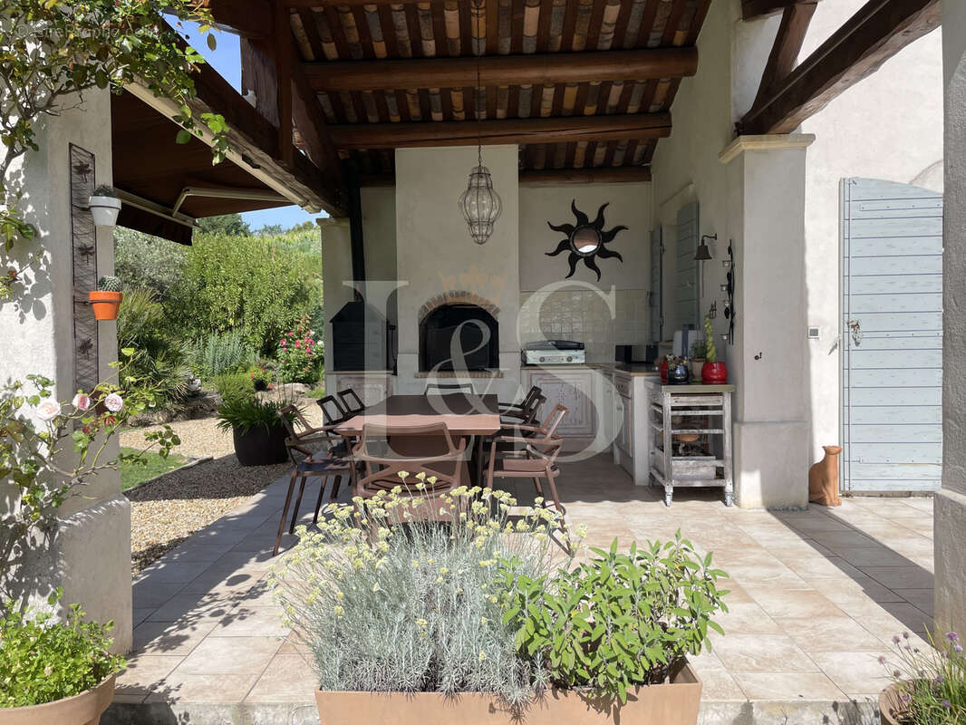 Maison à VAISON-LA-ROMAINE