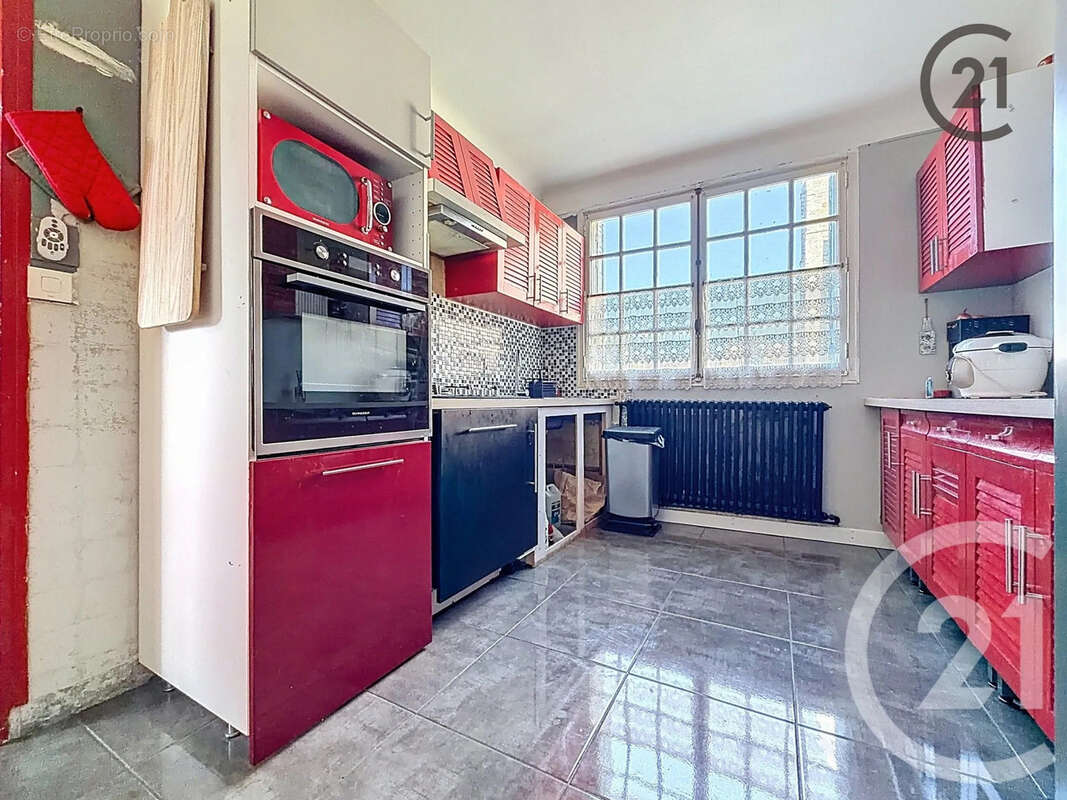 Maison à CHATENAY-SUR-SEINE