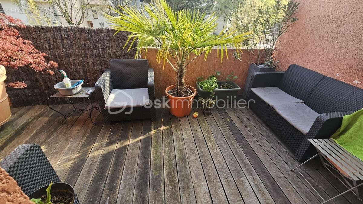 Maison à SAINT-JEAN-DE-BRAYE