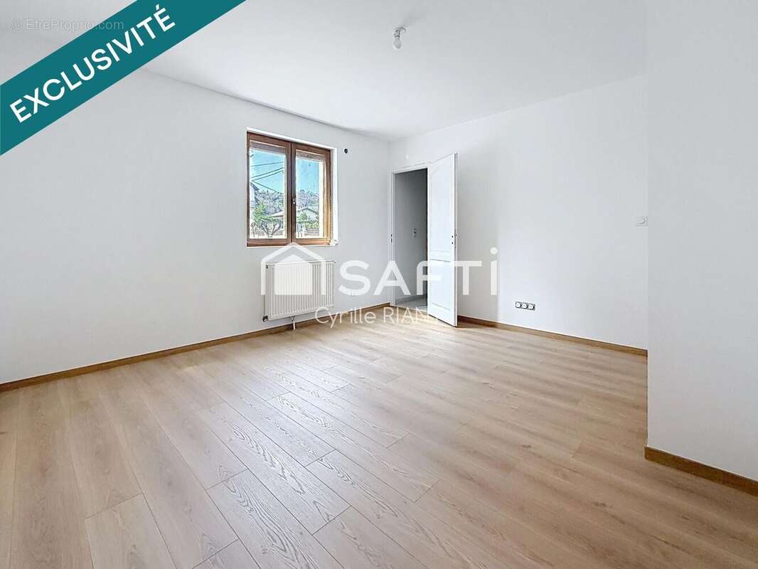 Photo 3 - Appartement à RENAGE