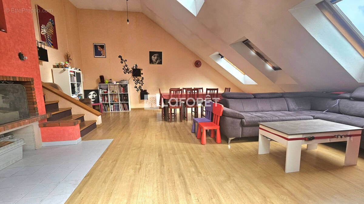 Appartement à JARVILLE-LA-MALGRANGE