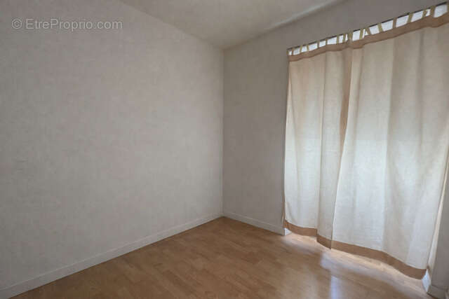 Appartement à LEZIGNAN-CORBIERES