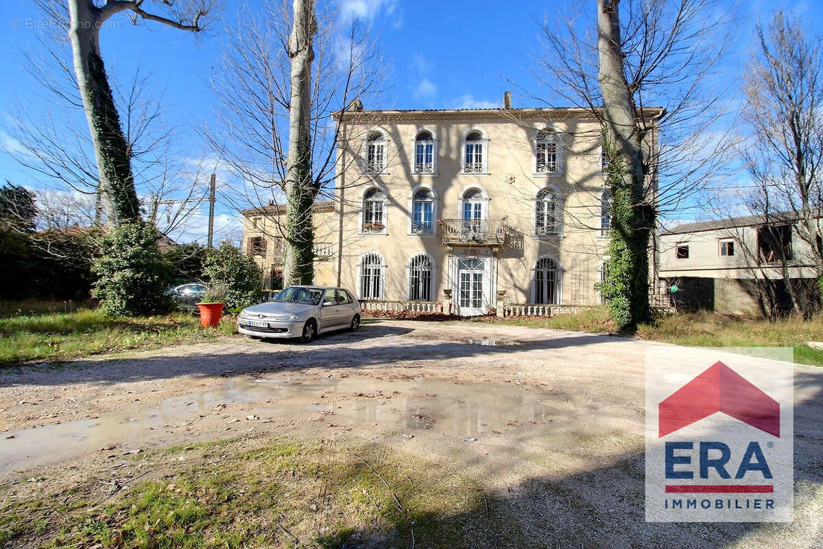 Appartement à COURTHEZON