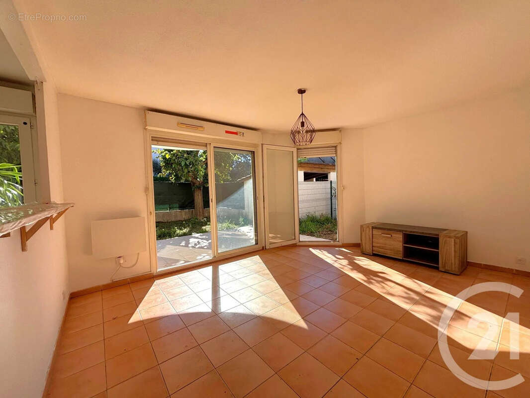 Appartement à LE CANNET