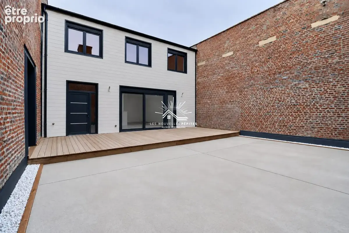 Maison 5 pièces 136 m² à vendre à Roubaix (59100) - photo 2