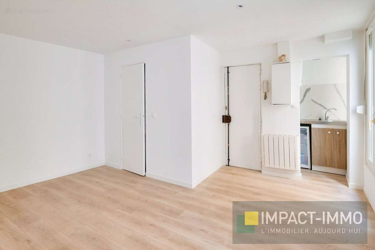 Appartement à PARIS-18E