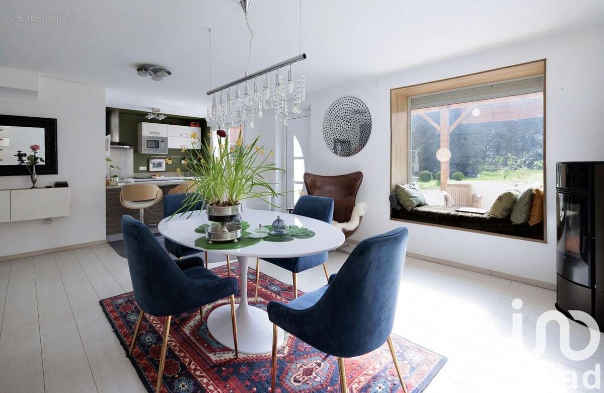 Photo 6 - Maison à SAINT-GENIS-LES-OLLIERES