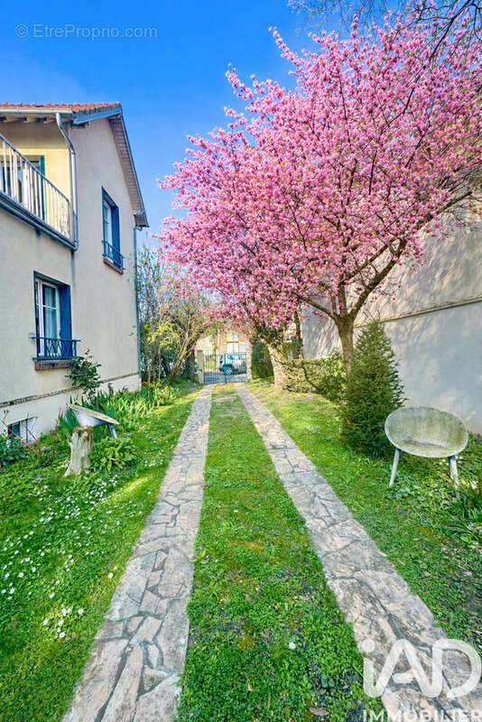 Photo 2 - Maison à TAVERNY