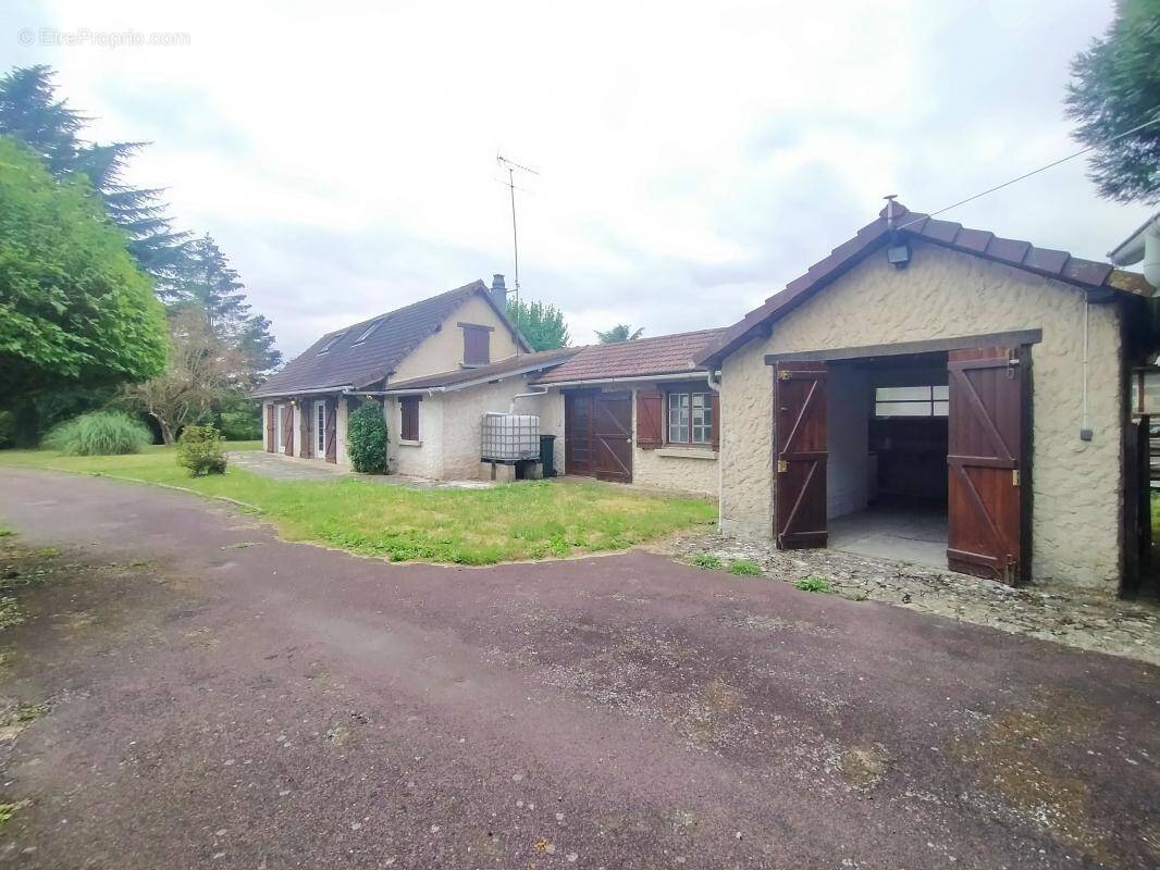 Maison à AIGLEVILLE